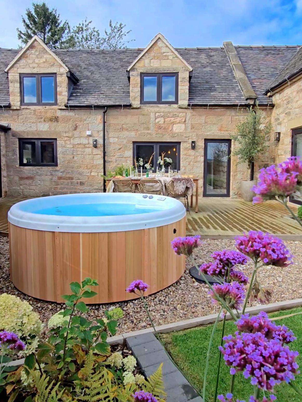 Luxury In Peak District Near Alton Towers Holiday home *